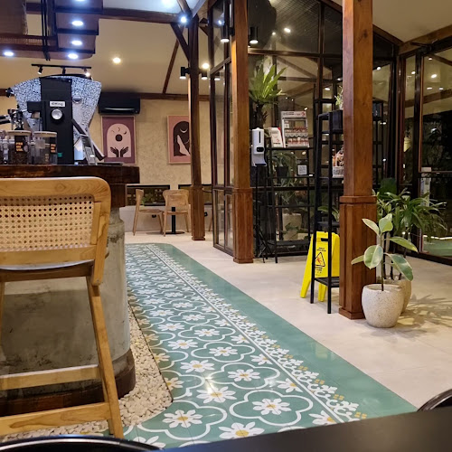 Opinii despre The Hidden Swargi Coffee Roastery în Kota Surakarta - Gastronomi dan perhotelan