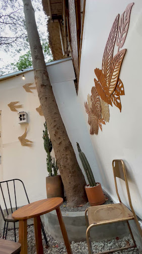 Comentarii opinii despre Meatree Coffee