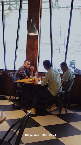 Opinii despre Dhapu Ava Koffie Sudirman în Kota Pekanbaru - Gastronomi dan perhotelan