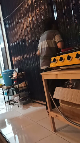 Angkringan sekuluduk - Gastronomi dan perhotelan