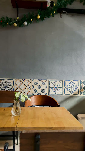 Collective Grounds Coffee - Gastronomi dan perhotelan