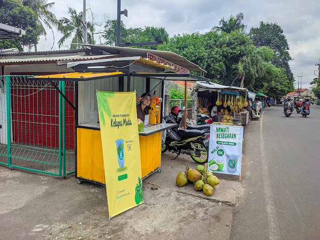 Ricoco Es KELAPA MUDA - Gastronomi dan perhotelan