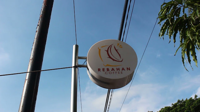 Opinii despre Rebahan coffee X Roti Bakar Premium Boy & Girl în Kota Blitar - Gastronomi dan perhotelan