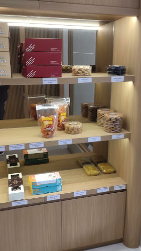 Jl. Flamboyan VI No.8 blok F3, RT.002/RW.003, Poris Gaga, Batuceper, Tangerang City, Banten 15122