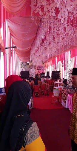 Opinii despre Sate Ayuik în Kota Sungai Penuh - Gastronomi dan perhotelan