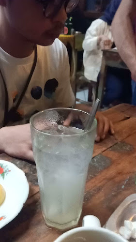 Opinii despre Warung Kopi Imah Babaturan 1 în Kota Bandung - Gastronomi dan perhotelan