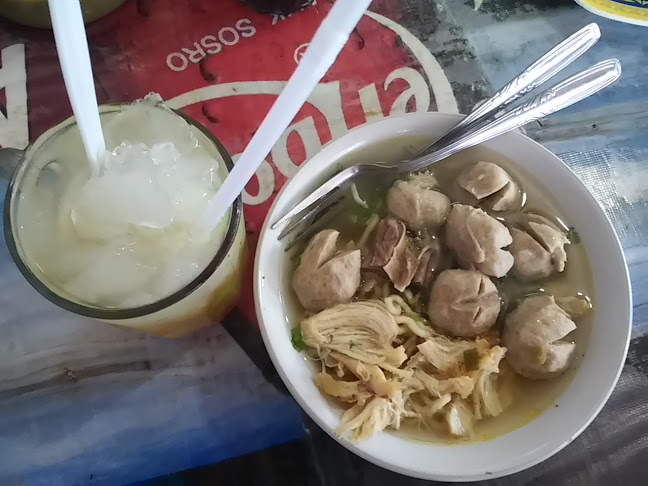 Opinii despre Bakso Putri în Kota Medan - Gastronomi dan perhotelan