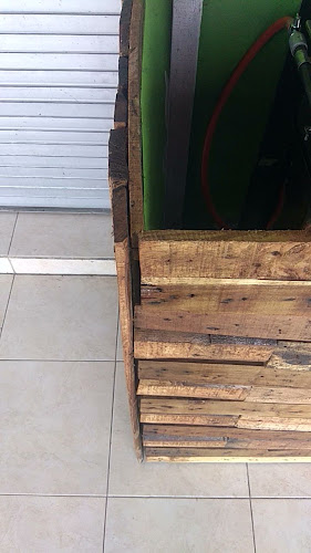 Opinii despre Iga bakar babi mahanadi în Kota Denpasar - Gastronomi dan perhotelan