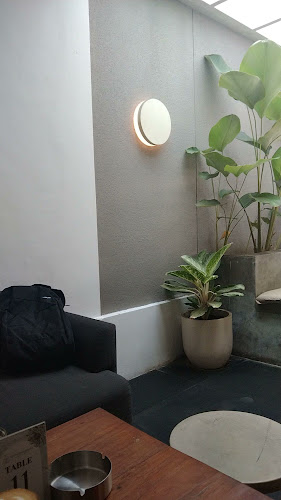 Comentarii opinii despre Tjimanoek Koffie & Meals (Koffie, Meals, Billiard & Breakfast)