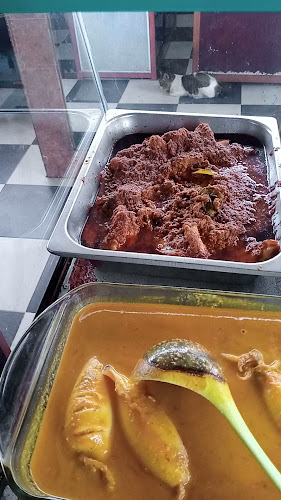 Opinii despre Koto Tinggi în Kota Batam - Gastronomi dan perhotelan