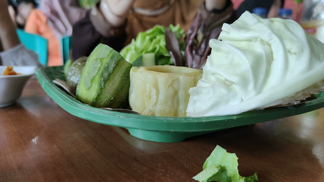 Jl. Demang Lebar Daun, Bukit Lama, Kec. Ilir Bar. I, Kota Palembang, Sumatera Selatan