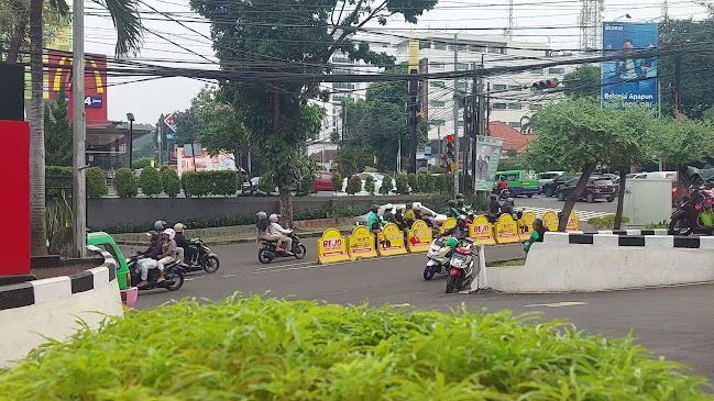 Comentarii opinii despre Burger King Pajajaran