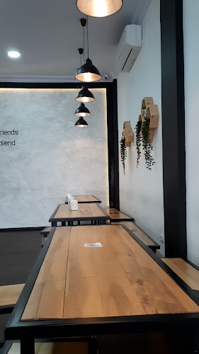 Opinii despre Kopi Dari Hati Diponegoro în Kota Bandar Lampung - Gastronomi dan perhotelan