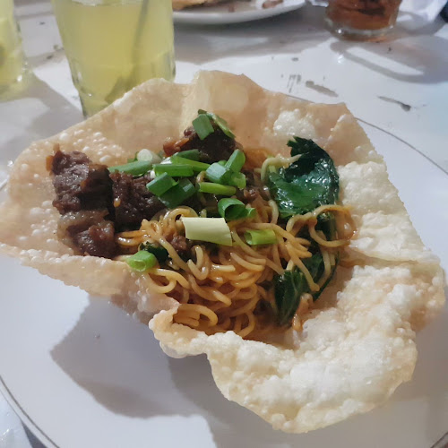 Opinii despre Mie Ayam Level - Shanum'99 Puspogiwang în Kota Semarang - Gastronomi dan perhotelan