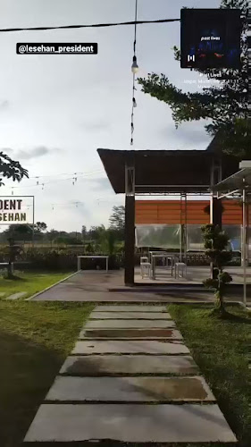 Opinii despre President Lesehan 1 în Kota Blitar - Gastronomi dan perhotelan