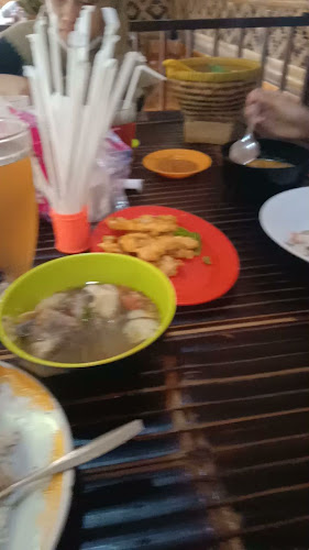 Opinii despre Rumah Makan Khas Betawi Babeh Sadeli în Kota Tangerang Selatan - Gastronomi dan perhotelan