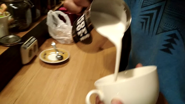 Opinii despre Kedai Kopi-Kopi în Kota Sorong - Gastronomi dan perhotelan