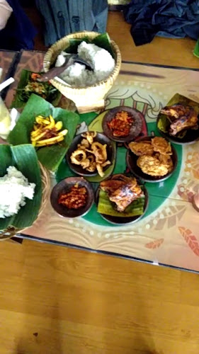 Opinii despre Waroeng Spesial Sambal SS Tegal în Kota Tegal - Gastronomi dan perhotelan