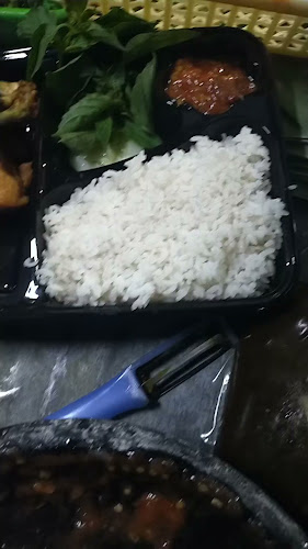 Opinii despre RUMAH MAKAN KARUNIA JAYA AREMA în Kota Manado - Gastronomi dan perhotelan