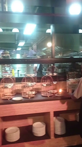 Opinii despre Beer and Barrel Kitchen n' Lounge în Kota Kupang - Gastronomi dan perhotelan