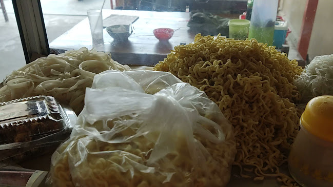 Comentarii opinii despre Mie Kering Dian