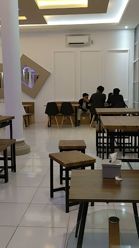 Opinii despre ngikut be cafe în Kota Jambi - Gastronomi dan perhotelan