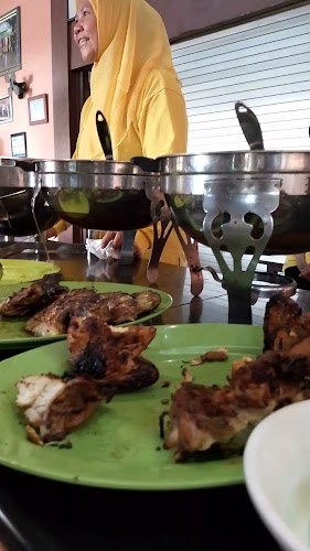 Comentarii opinii despre Warung Banjar Sari