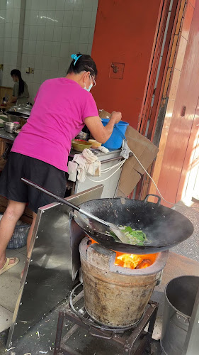 Kwetiau Gedeh - Gastronomi dan perhotelan