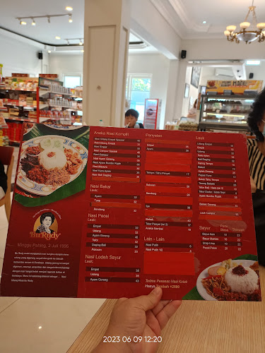 Jl. Anjasmoro No.45, Sawahan, Kec. Sawahan, Surabaya, Jawa Timur 60251