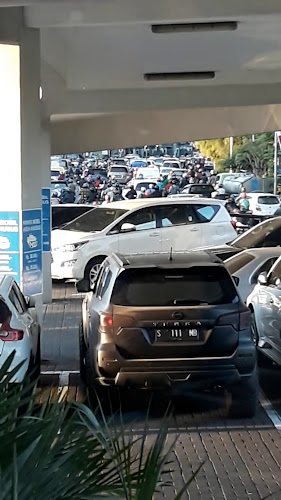 Pentol Gilaaa - Royal Plaza - Gastronomi dan perhotelan