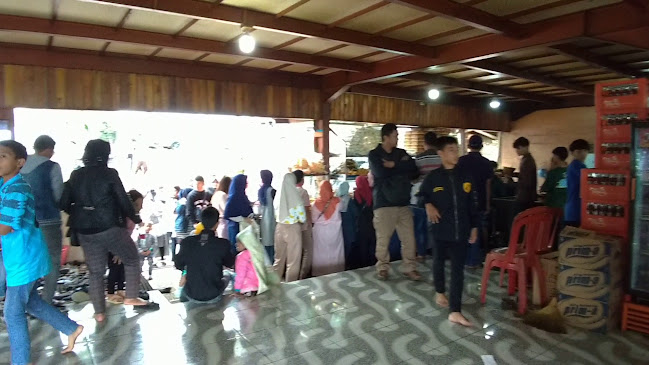 Opinii despre Saung Punclut Teh Ita 2 No.104 în Kota Bandung - Gastronomi dan perhotelan