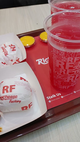 Opinii despre Richeese Factory Dumai în Kota Dumai - Gastronomi dan perhotelan
