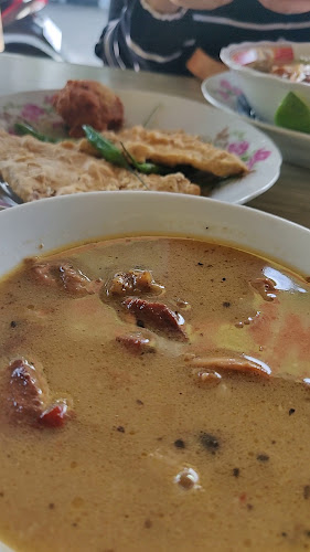 Opinii despre Warung Brongkos Handayani în Kota Yogyakarta - Gastronomi dan perhotelan