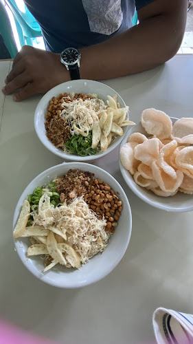Opinii despre Bubur Ayam Djakarta în Kota Medan - Gastronomi dan perhotelan