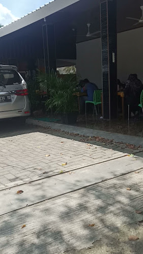 Comentarii opinii despre Rumah Makan Pondok Garuda