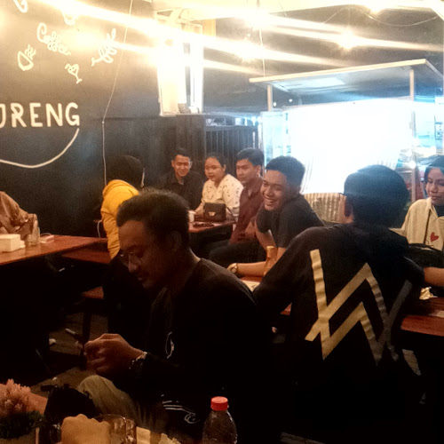 Comentarii opinii despre Kedai Margonjreng Food & Coffee