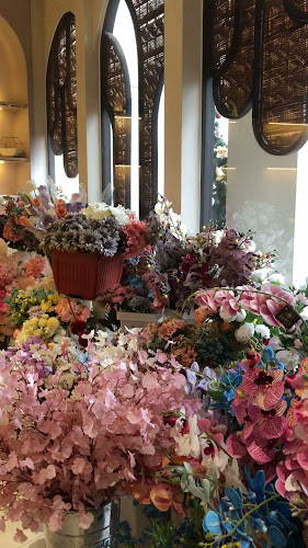 Armey Kitchen & Flowershop - Surabaya