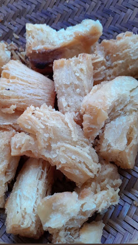 Opinii despre SINGKONG KEJU & RISOLMAYO MADIUN în Kota Madiun - Gastronomi dan perhotelan