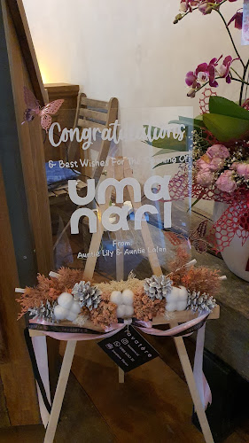 Jl. Naripan No.36, Kb. Pisang, Kec. Sumur Bandung, Kota Bandung, Jawa Barat 40112