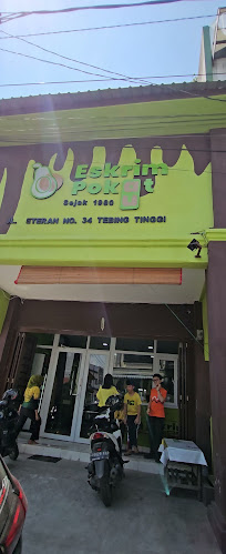 Eskrim Pokat AU - Gastronomi dan perhotelan