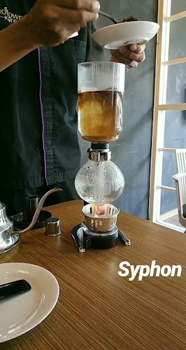 Opinii despre Midtown Coffee Balikpapan în Kota Balikpapan - Gastronomi dan perhotelan