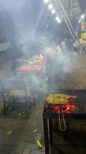 Opinii despre seafood 69 muhadi în Kota Tangerang - Gastronomi dan perhotelan