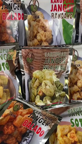 Opinii despre Rendang Yooo... AMAK!!! în Kota Bukittinggi - Gastronomi dan perhotelan