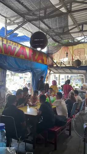 Opinii despre Rumah Makan Uda Khas Padang în Kota Makassar - Gastronomi dan perhotelan