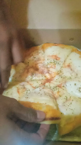 PIZZA ECHA VINA - Surabaya