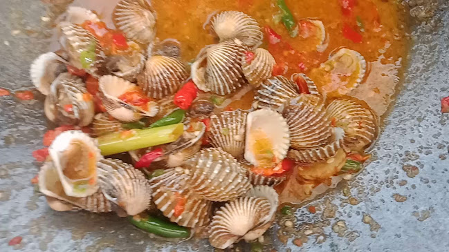 Comentarii opinii despre Yayuk Seafood