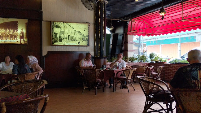 Opinii despre Tip Top Restaurant în Kota Medan - Gastronomi dan perhotelan