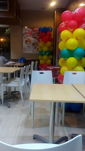 Comentarii opinii despre KFC - Diponegoro