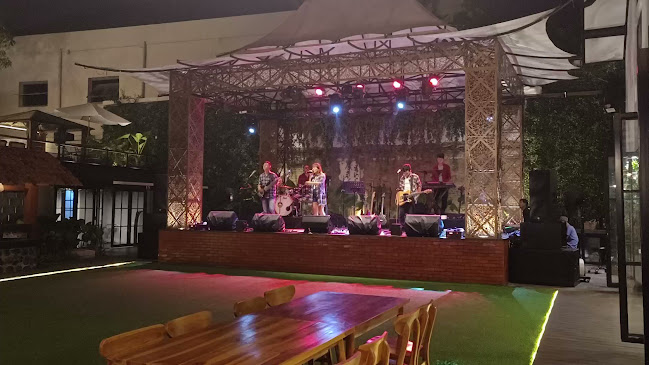 Borsumy Heritage - Gastronomi dan perhotelan