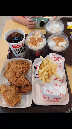 Opinii despre KFC Mega Mall Ayani Pontianak în Kota Pontianak - Gastronomi dan perhotelan